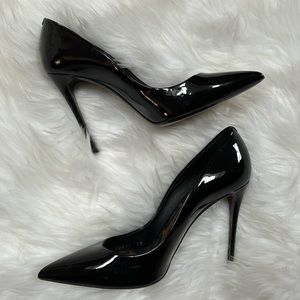 Authentic Dolce & Gabbana Pointed Toe Pump